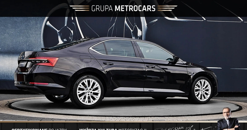 Skoda Superb cena 82899 przebieg: 189998, rok produkcji 2019 z Suchedniów małe 704